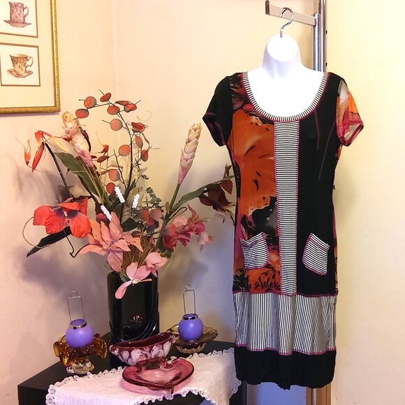 NWOT OH LA LA! Women's Short Sleeve Scoop Neck Black Orange Printed Summer Dress - Picture 2 of 8